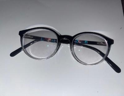 black unisex eyeglasses