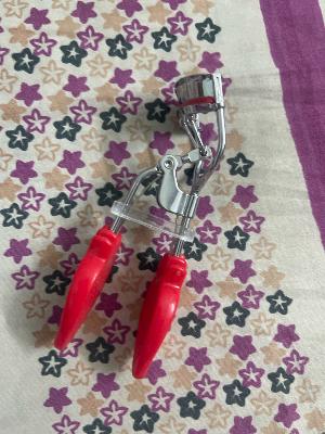 lash lifter