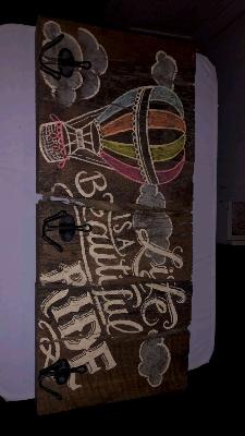 decor hanger