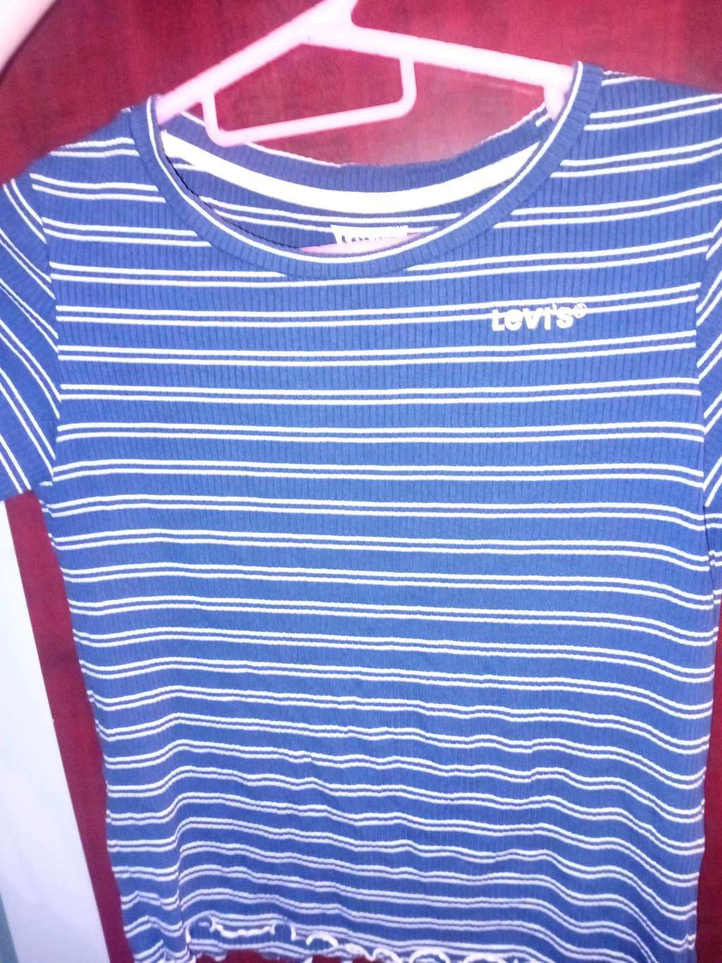 levis t shirt