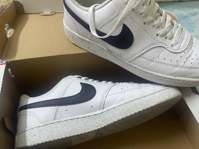 جزمة Nike Court Vision