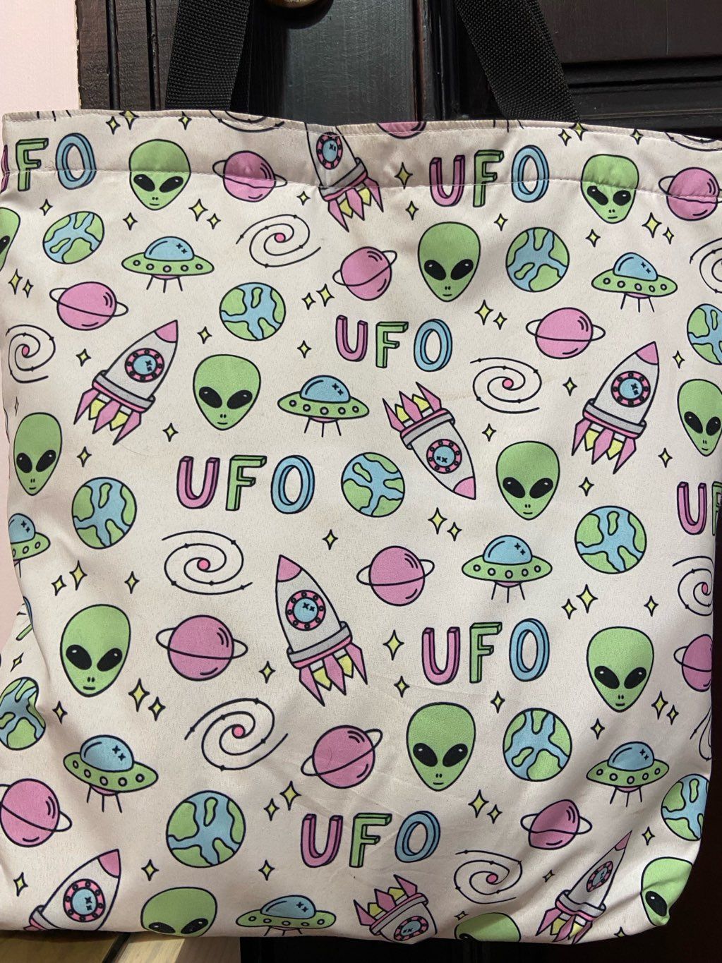 Tote bag