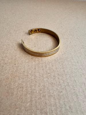 copper bracelet