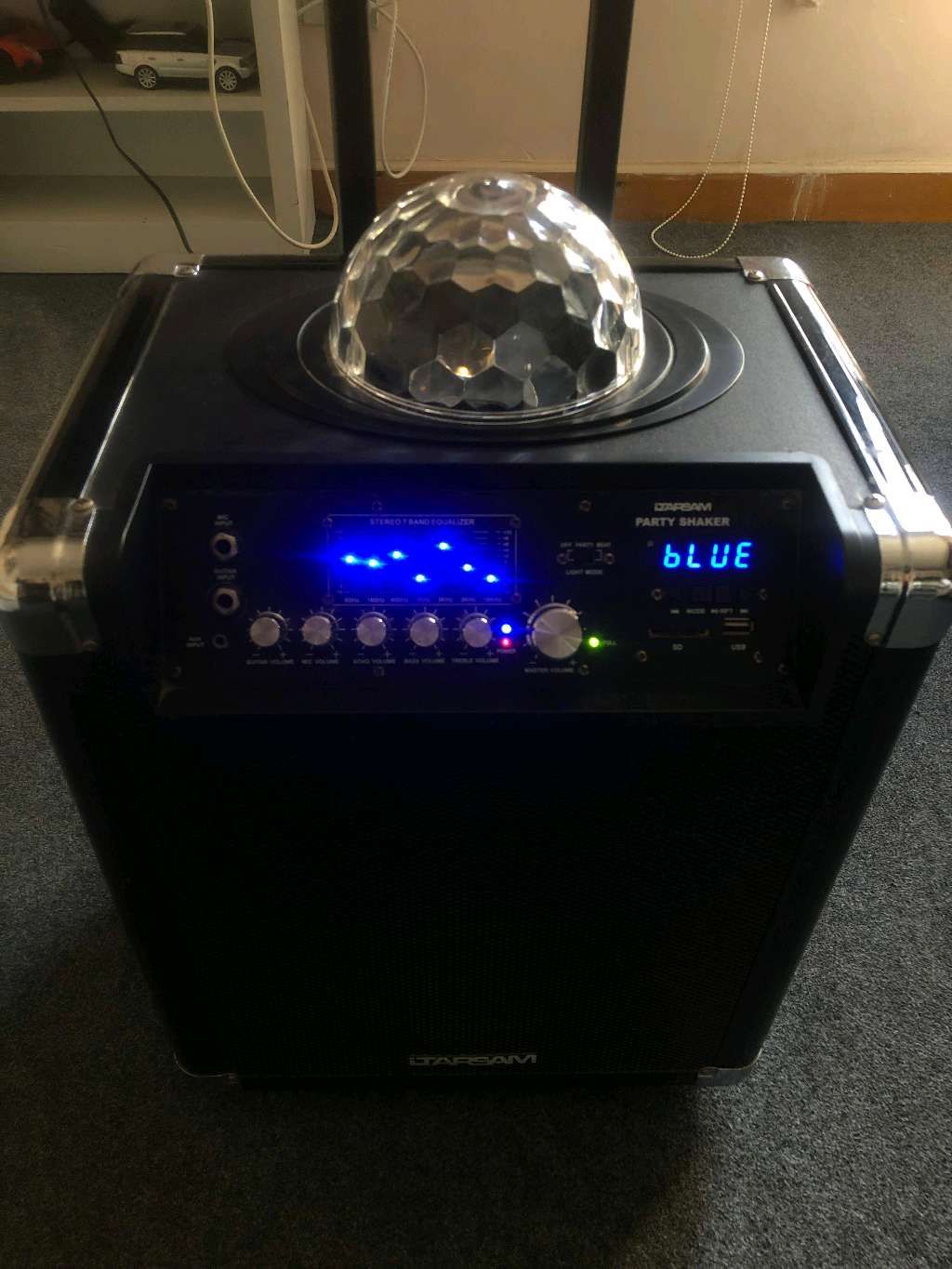 DJ iTarsam party shaker