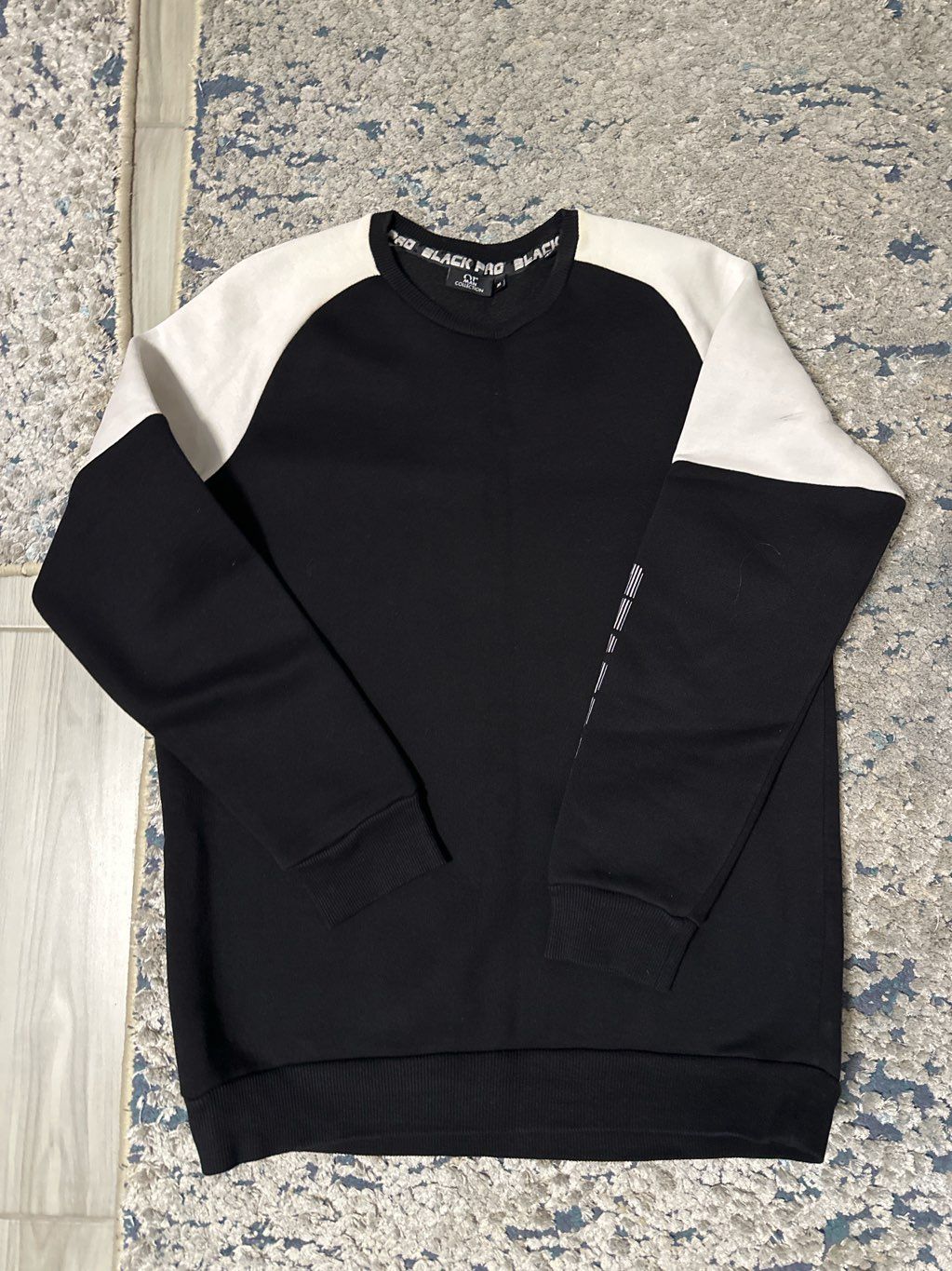 OR Crewneck