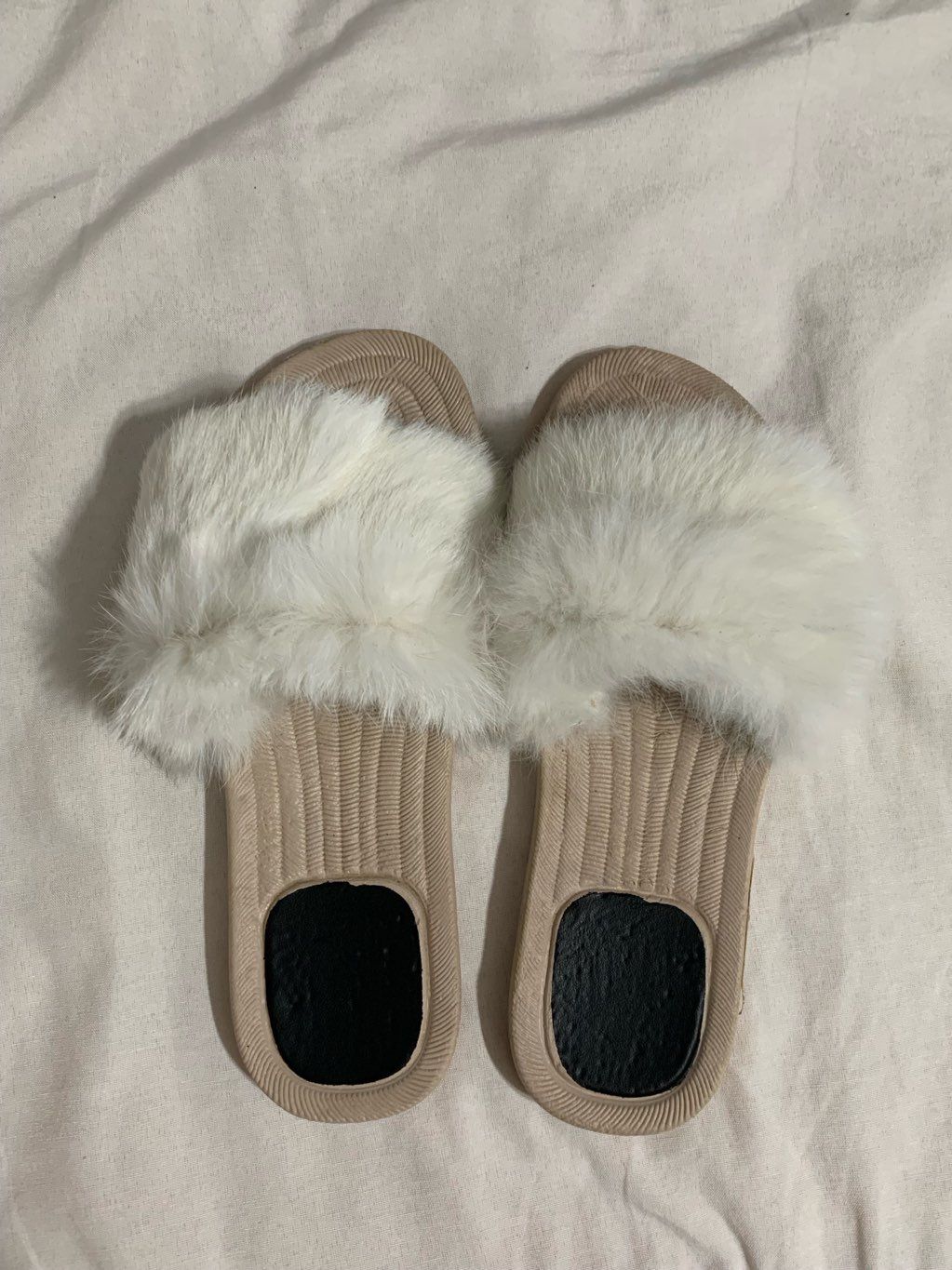 Beige Slippers with White Faux