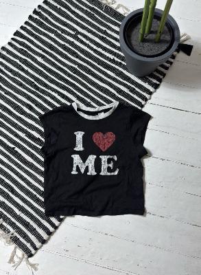 H&M cropped T-shirt.
