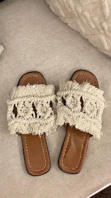 Macrame slipper