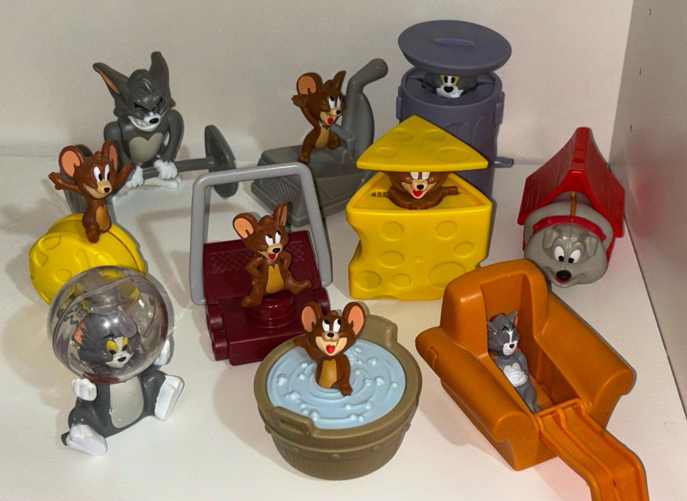 Tom & Jerry Toy Figures