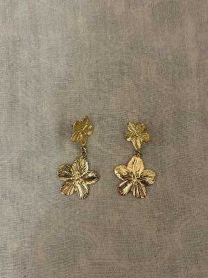 Stainless flower earrings