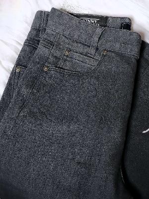 Gray pants skinny