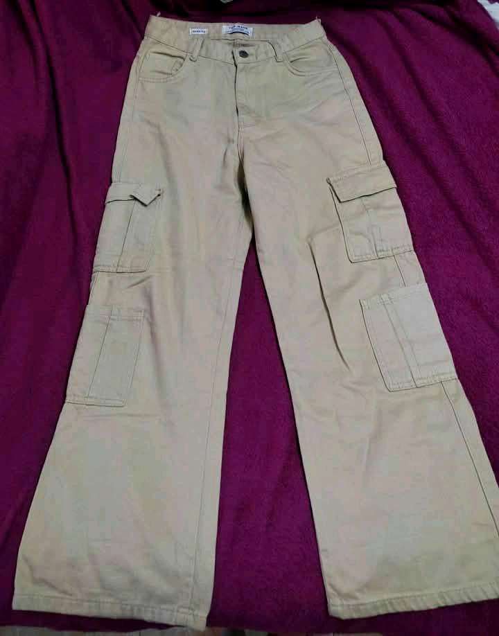 Wide leg pants