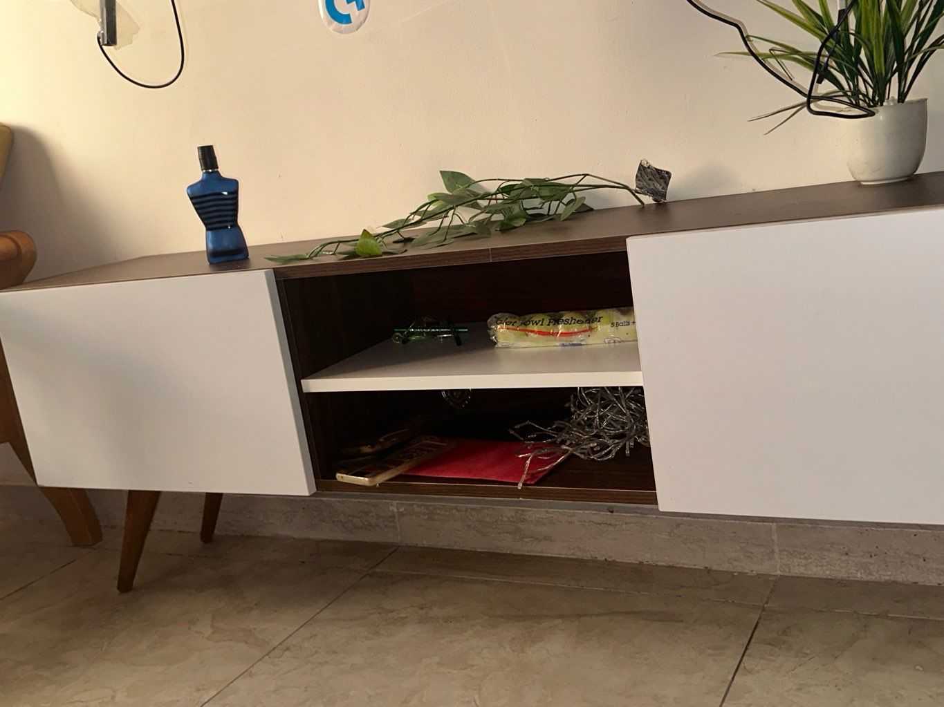 tv table