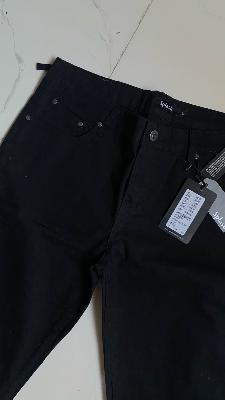 skinny black jeans