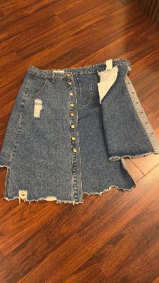 denim skirt