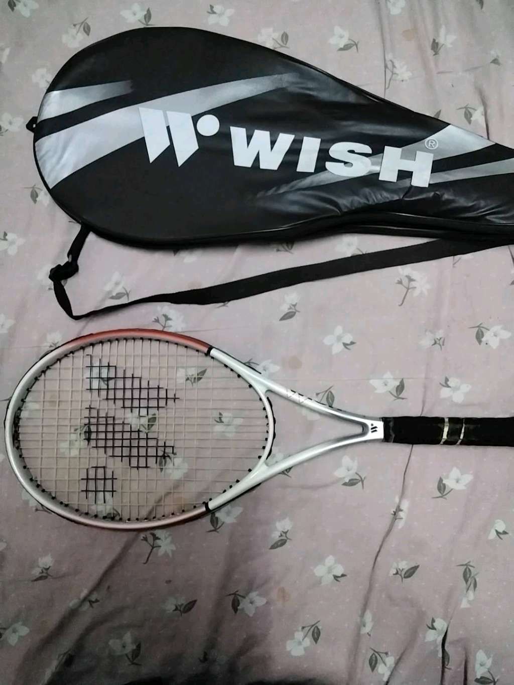 tennis rocket