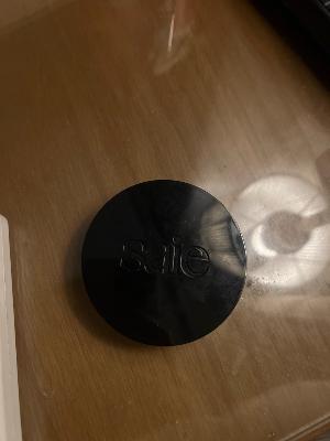 Saie glow sculpt highlighter