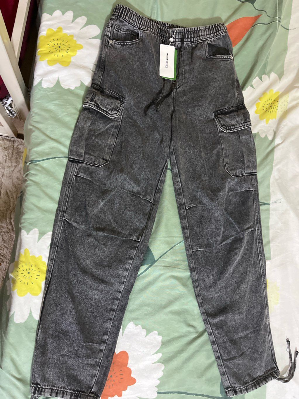 splash cargo jeans- size S
