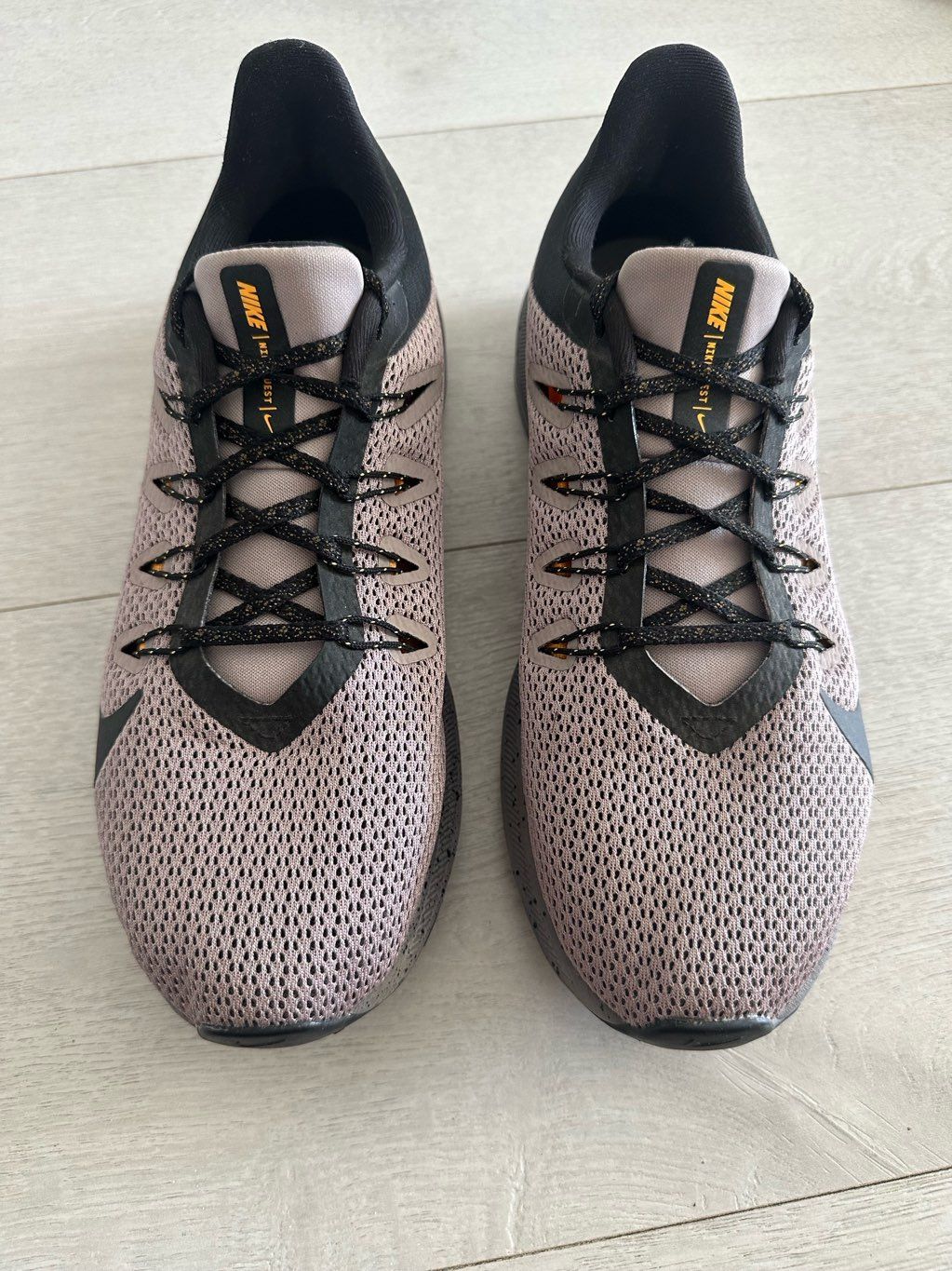 Nike quest ll