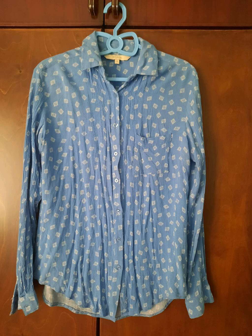 blue shirt