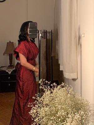 burgundy dress