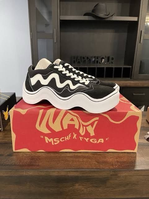 vans wavy