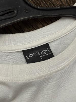 gossip girl shirt