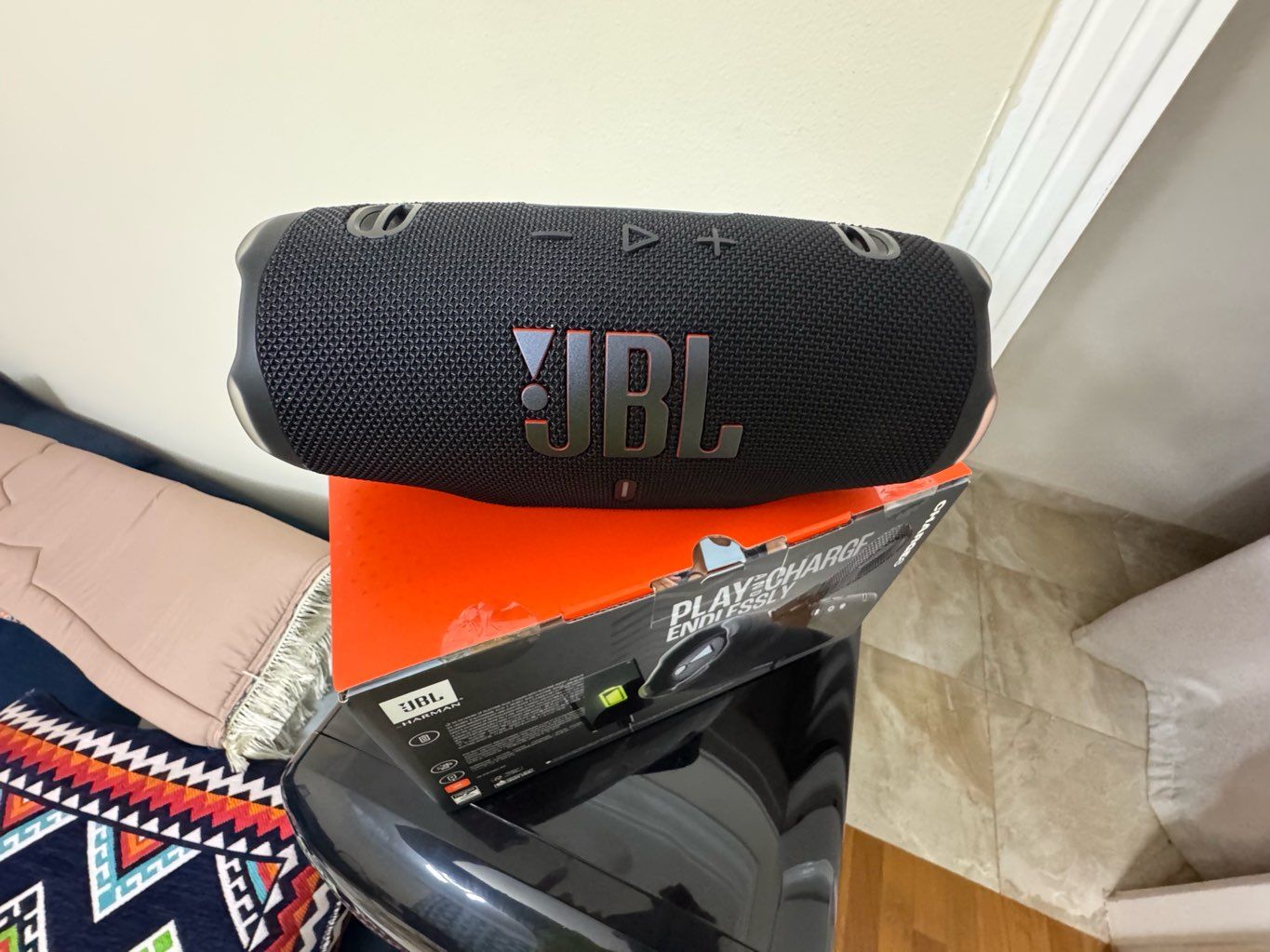 JBL Charge6