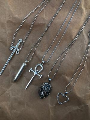 necklace's