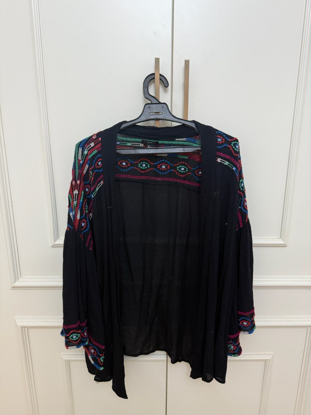black stop with embroidery