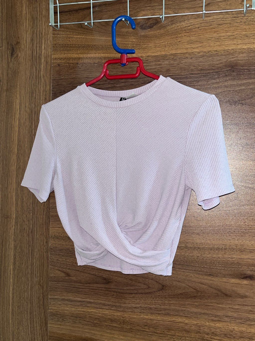H&M lavender crop top