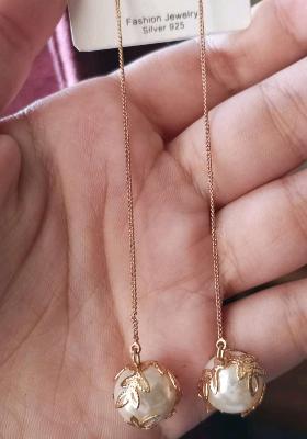 Gold earrings