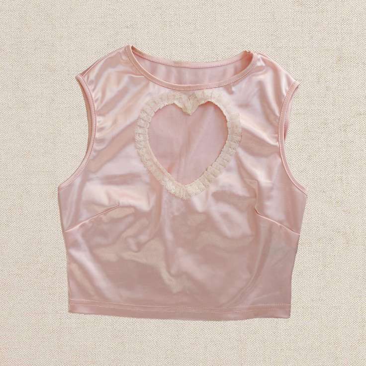 tops and blouses