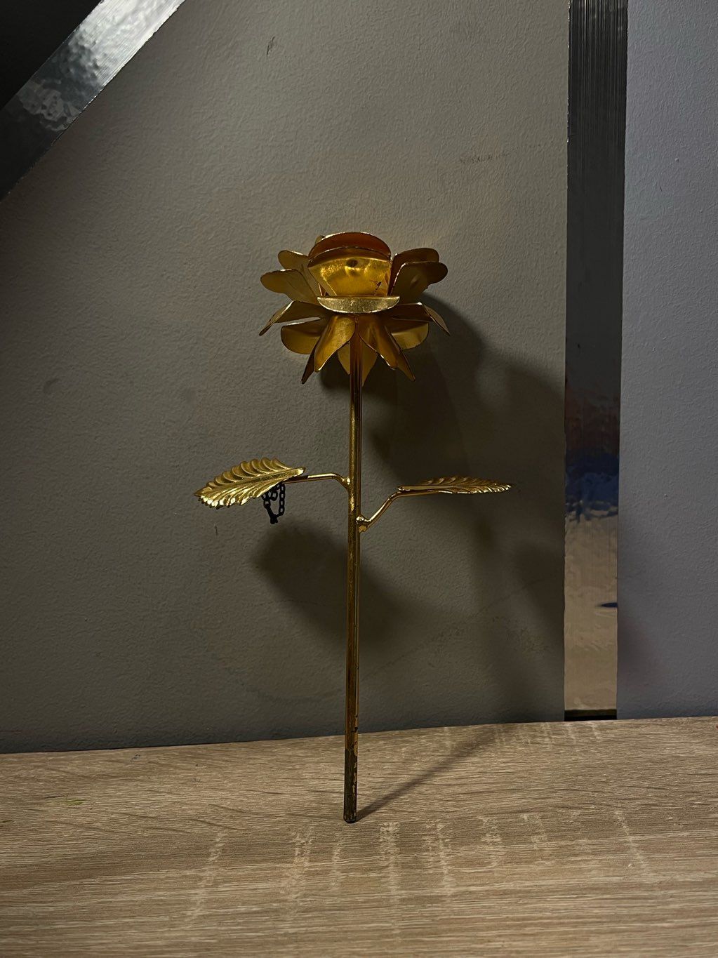 Iron flower