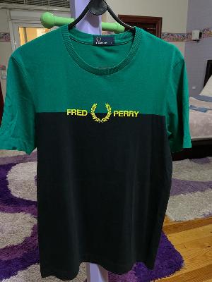 Fred Perry T-shirt