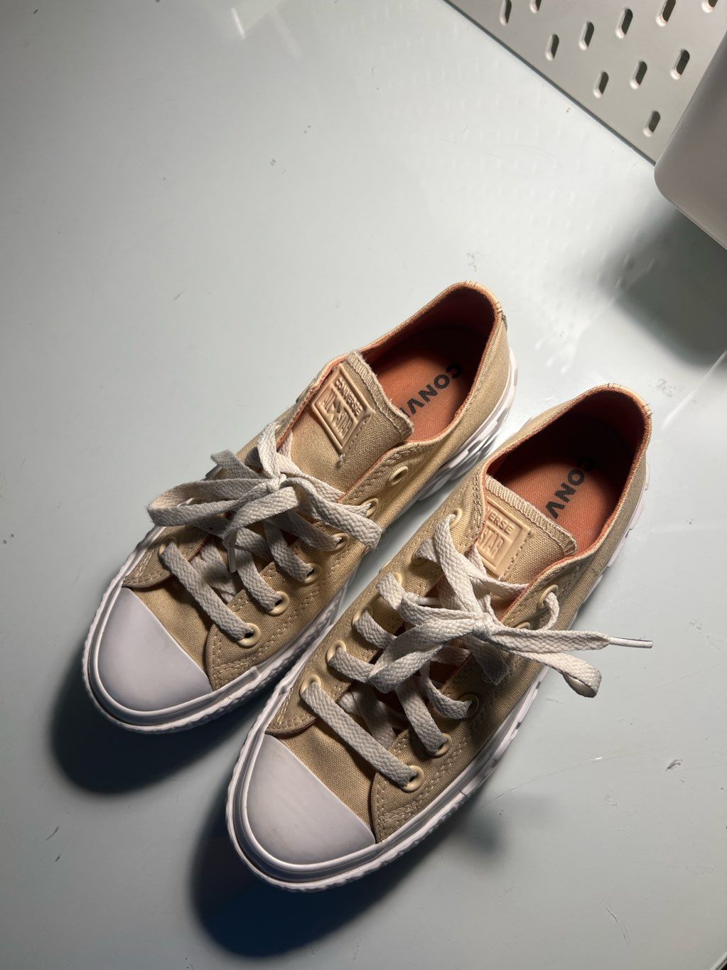 converse shoes