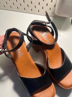off brand heels