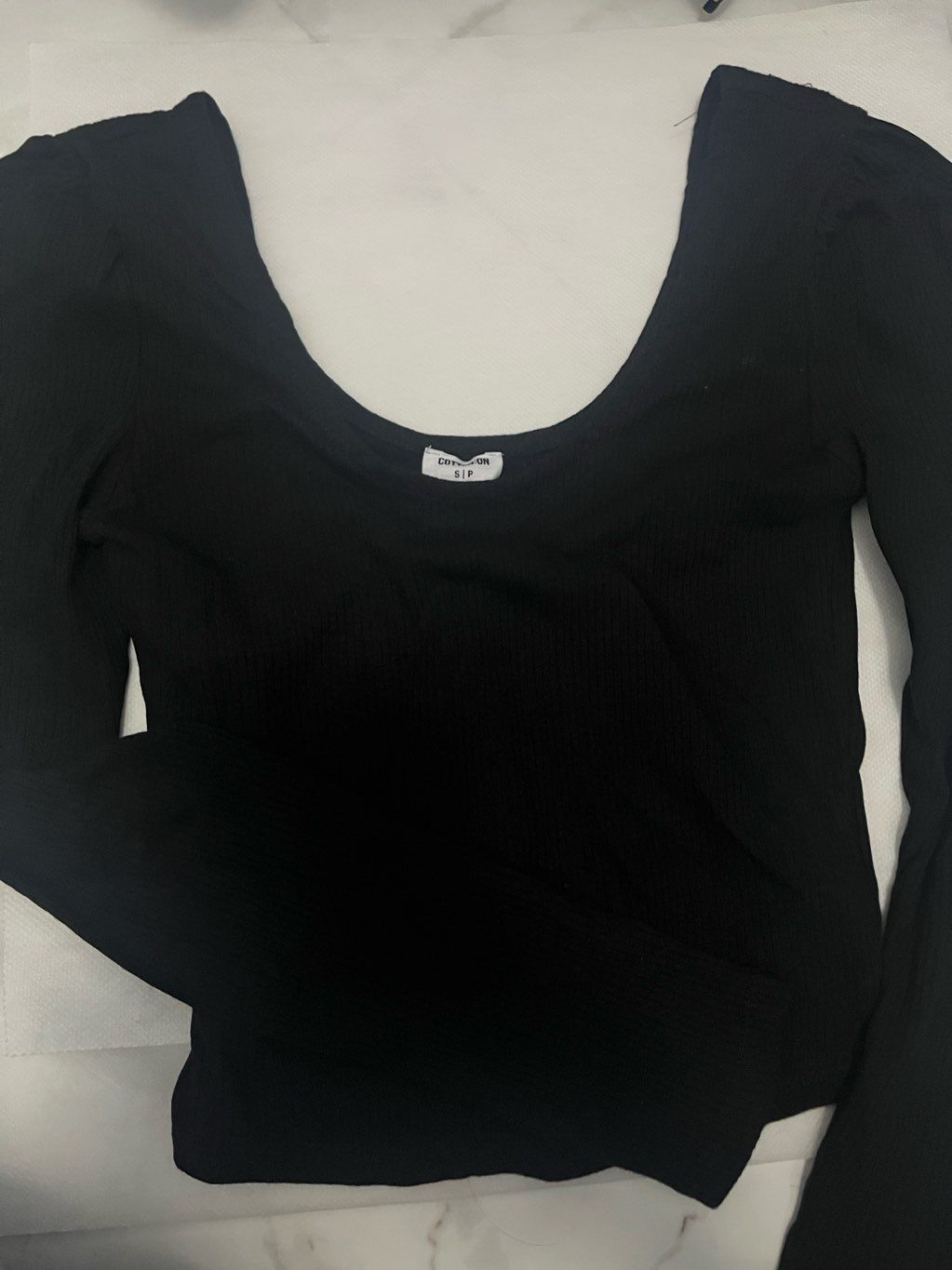 black basic top