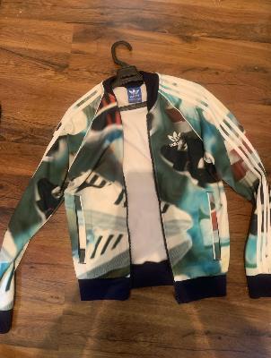track suit