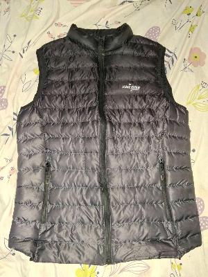 hollister vest