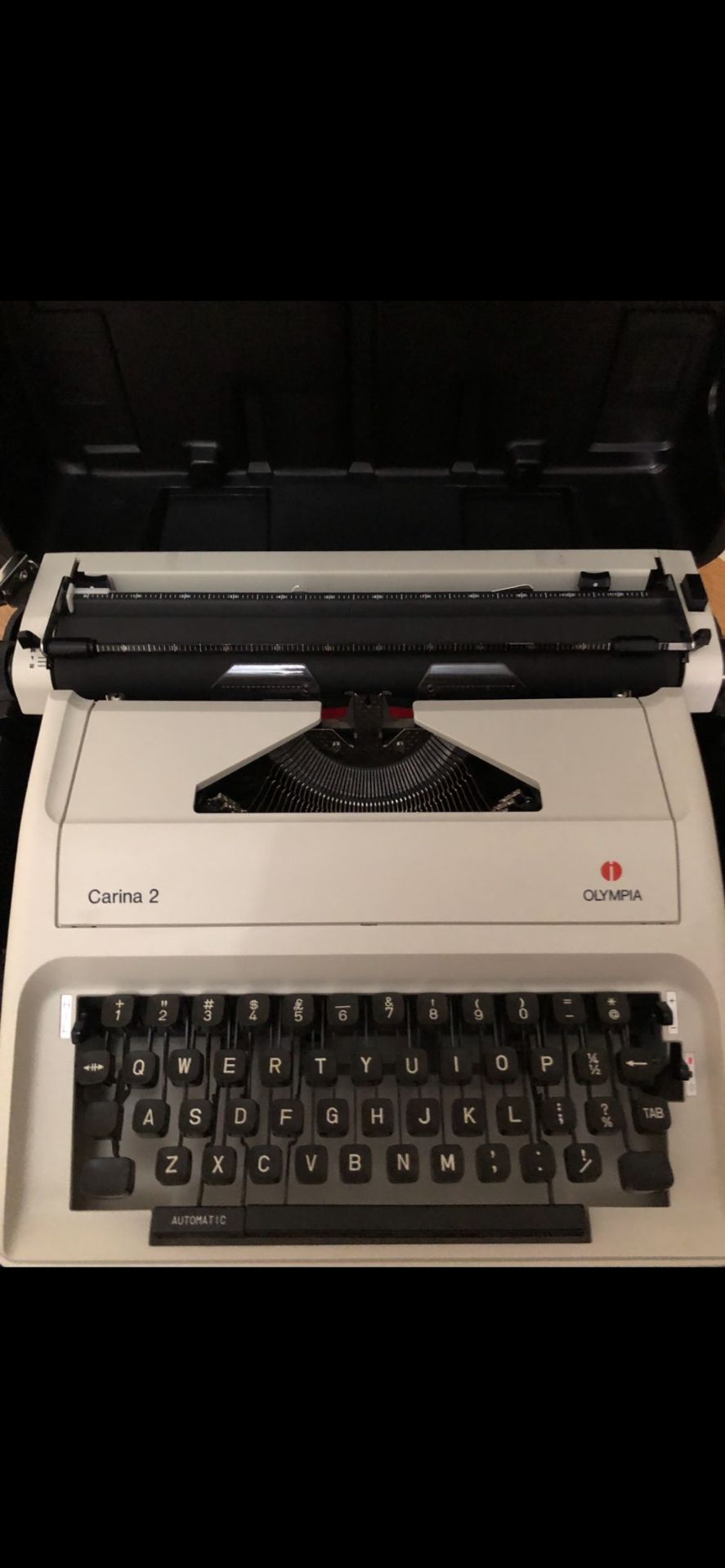 Typewriter -Olympia Carina 2