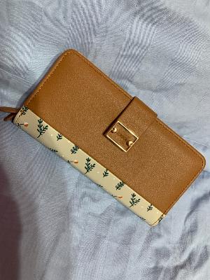 elegant wallet