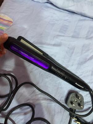 ceramic hair straightner