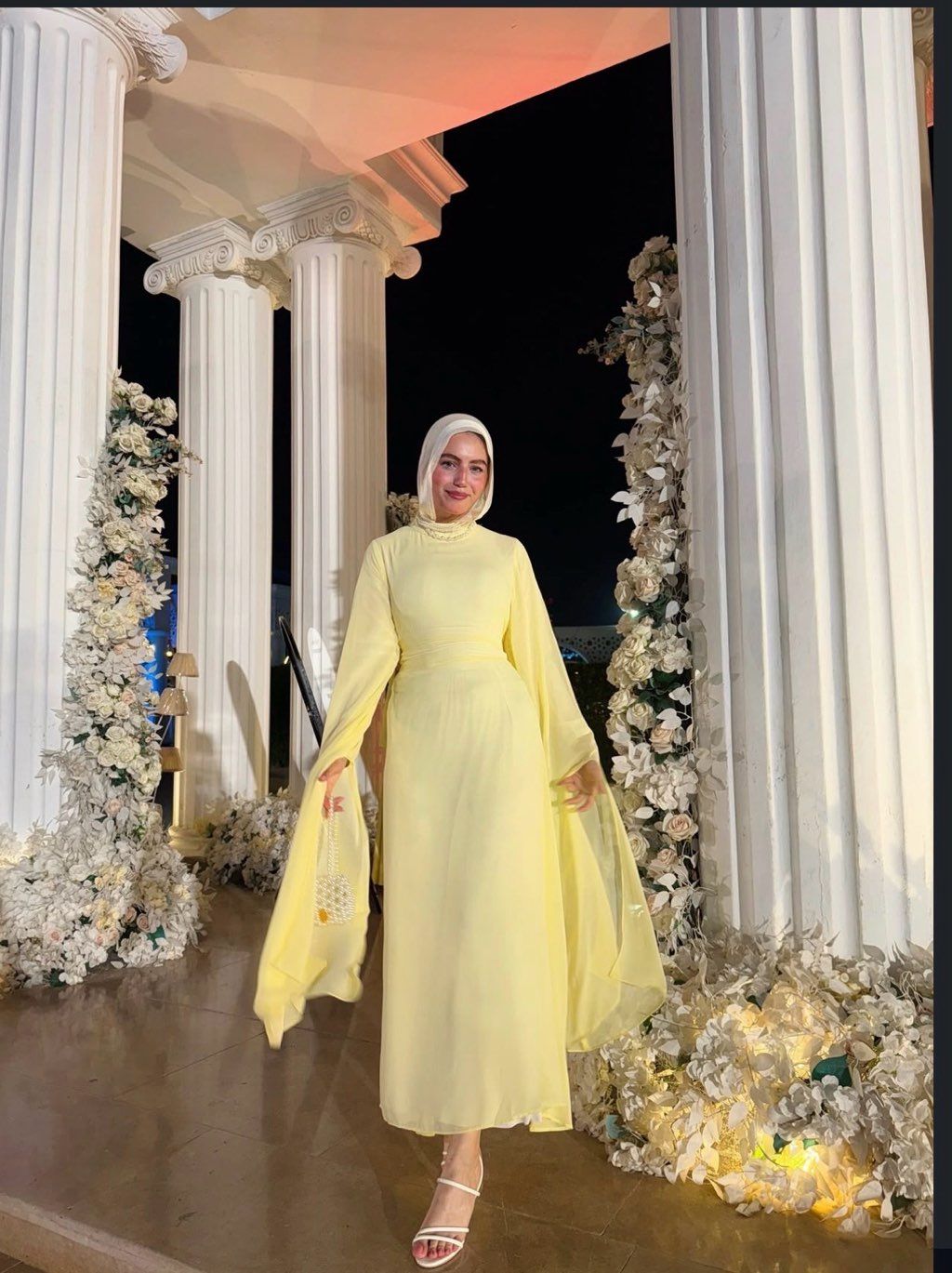yellow dress