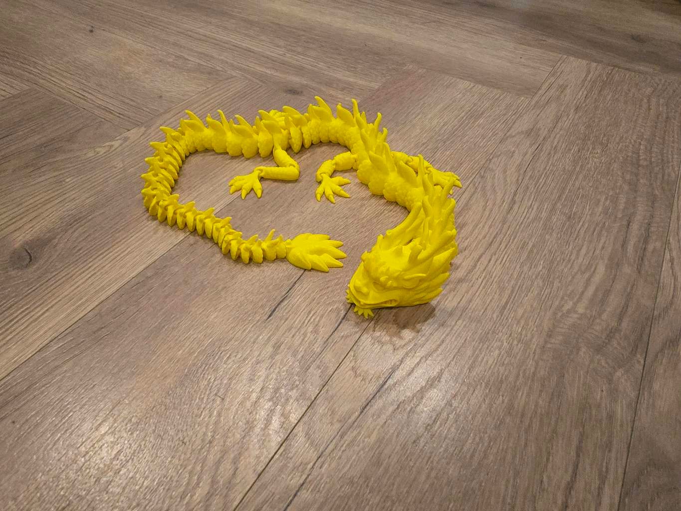 articulated dragon (can stand)