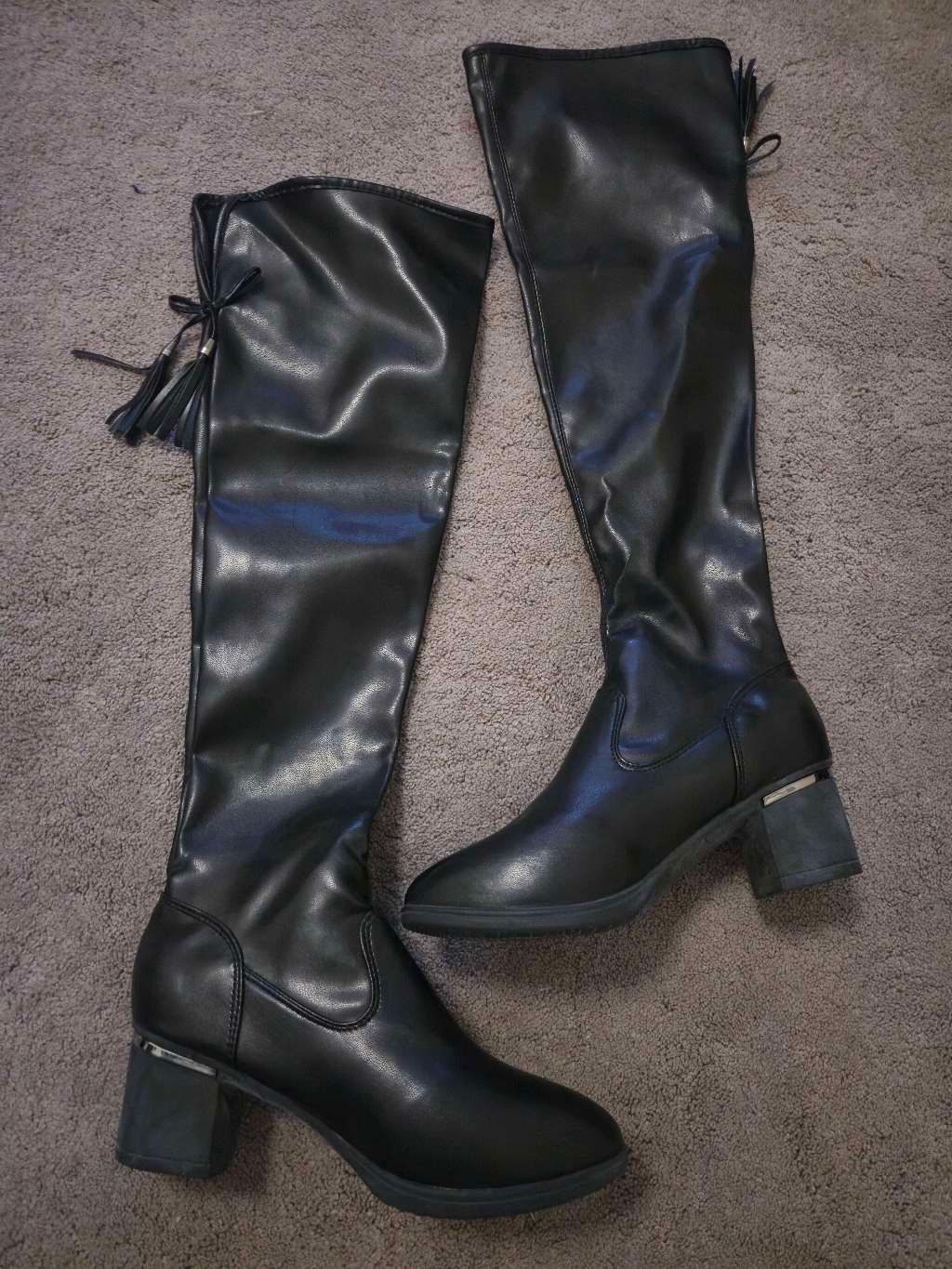 boots 👢