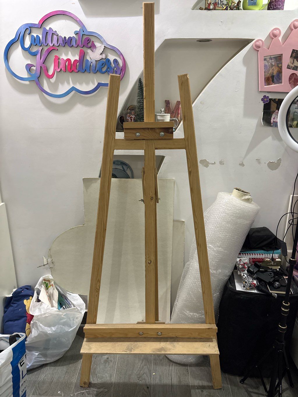 Wooden easel