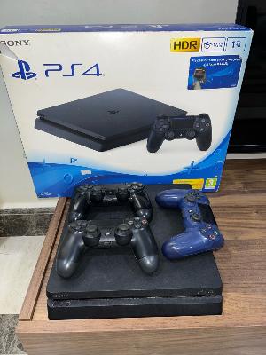 PlayStation 4 Slim