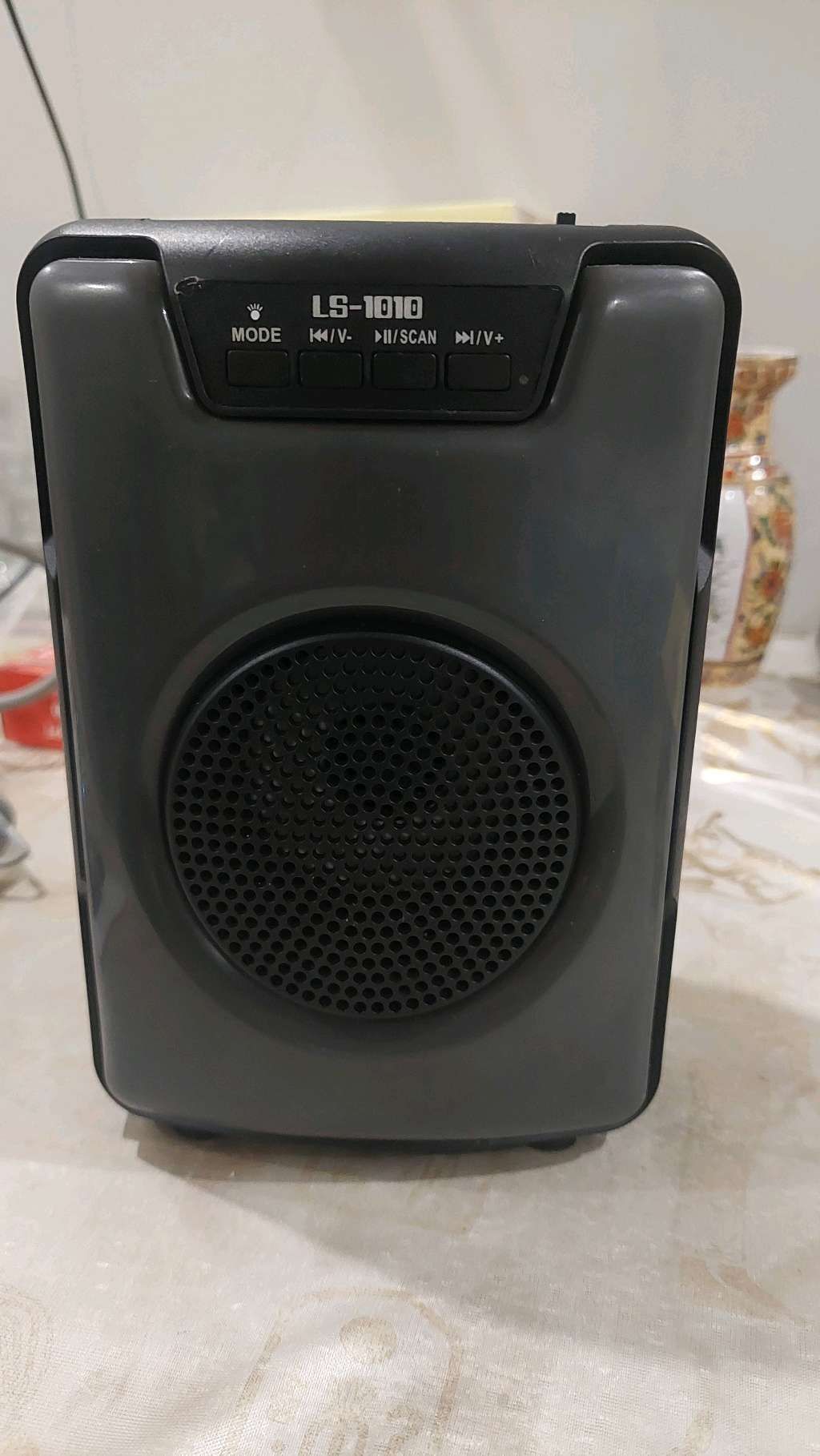 speaker with led lights