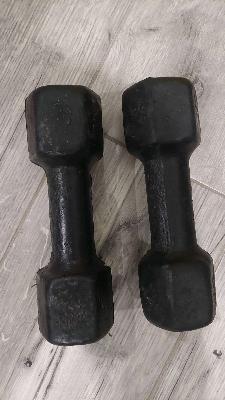2 kg dumbells